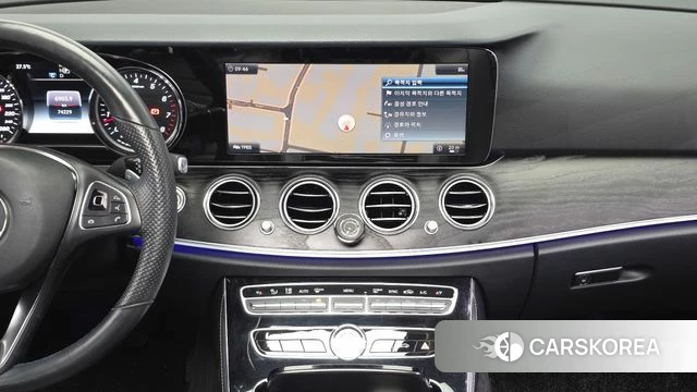 Mercedes-Benz E-Class W213 2018 Белый из Кореи, фото 5