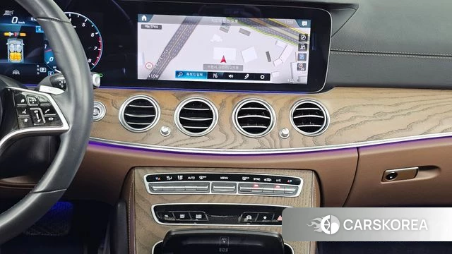 Mercedes-Benz E-Class W213 2021 Белый из Кореи, фото 5