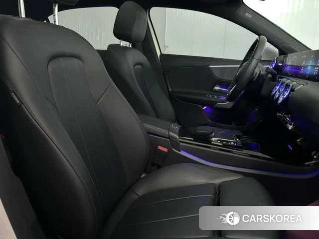 Mercedes-Benz Class A 2022 Белый из Китая, фото 5