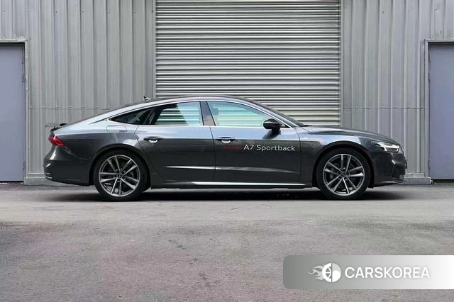 Audi A7 2023 Темно-серый из Китая, фото 5