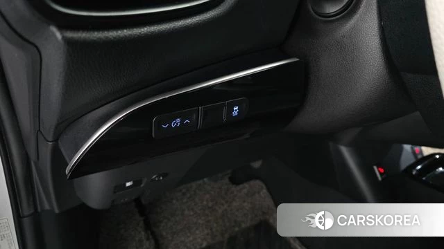 Toyota Prius 4th Generation 2018 Белый из Кореи, фото 5