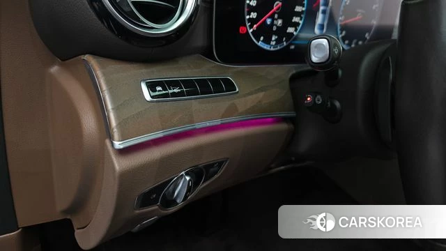 Mercedes-Benz E-Class W213 2019 Черный из Кореи, фото 5