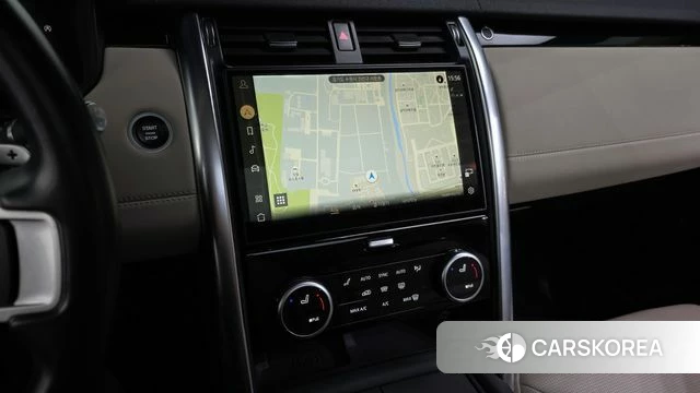 Land Rover Discovery 5 2022 Черный из Кореи, фото 5