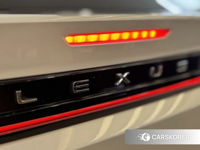 Lexus RZ 2024 Белый из Китая, фото 5