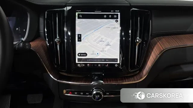 Volvo XC60 second Generation 2025 Белый из Кореи, фото 5