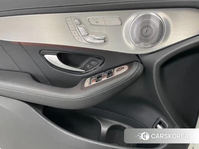 Mercedes-Benz GLC-Class X253 2019 Белый из Кореи, фото 5