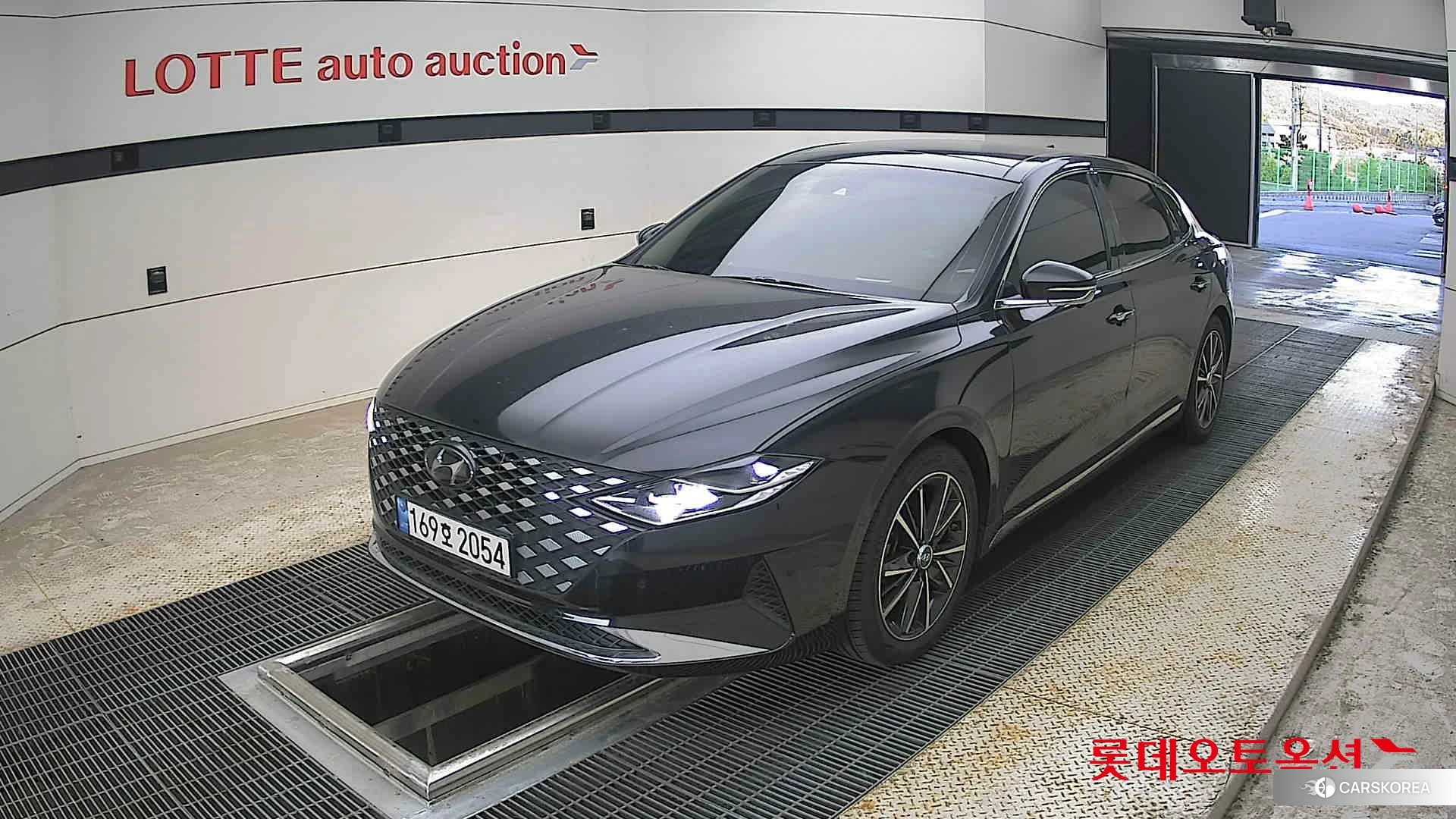 Hyundai Grandeur 2022 Midnight Black Pearl из Кореи, фото 5