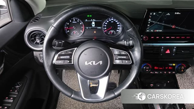 Kia The New K3 2nd generation 2023 Белый из Кореи, фото 5