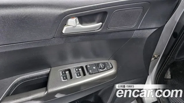 Kia Sportage The Bold 2021 Серый из Кореи, фото 5