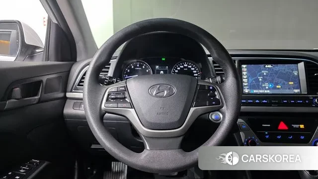 Hyundai Avante AD 2018 Белый из Кореи, фото 5