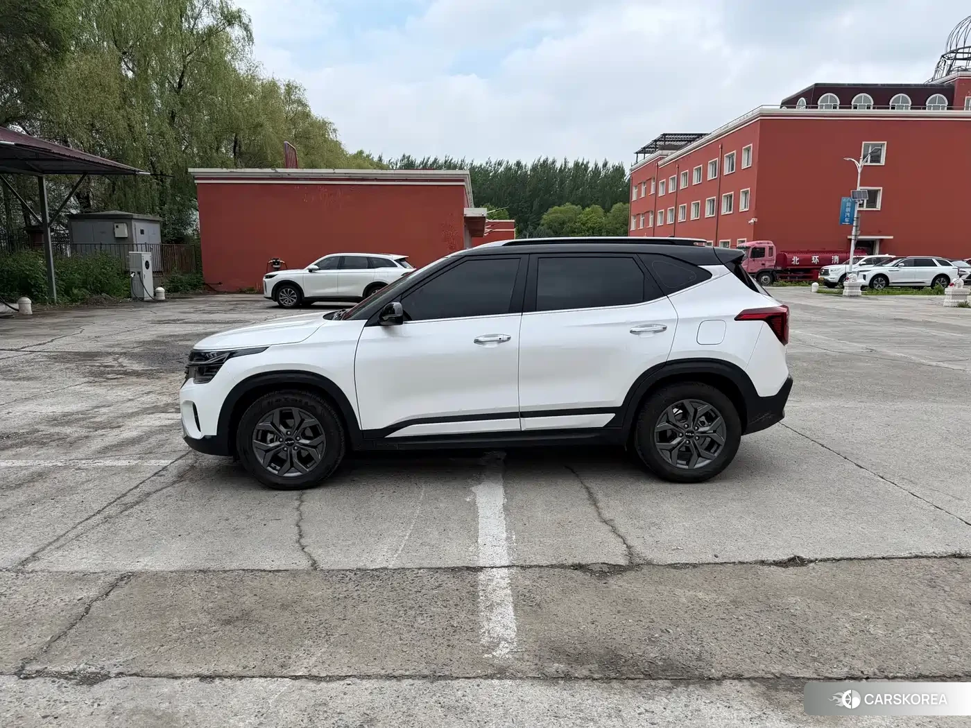 Kia Seltos 2023 Белый из Китая, фото 5