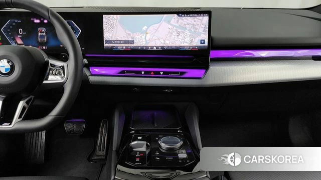 BMW 5 Series (G60) 2025 Песочный из Кореи, фото 5