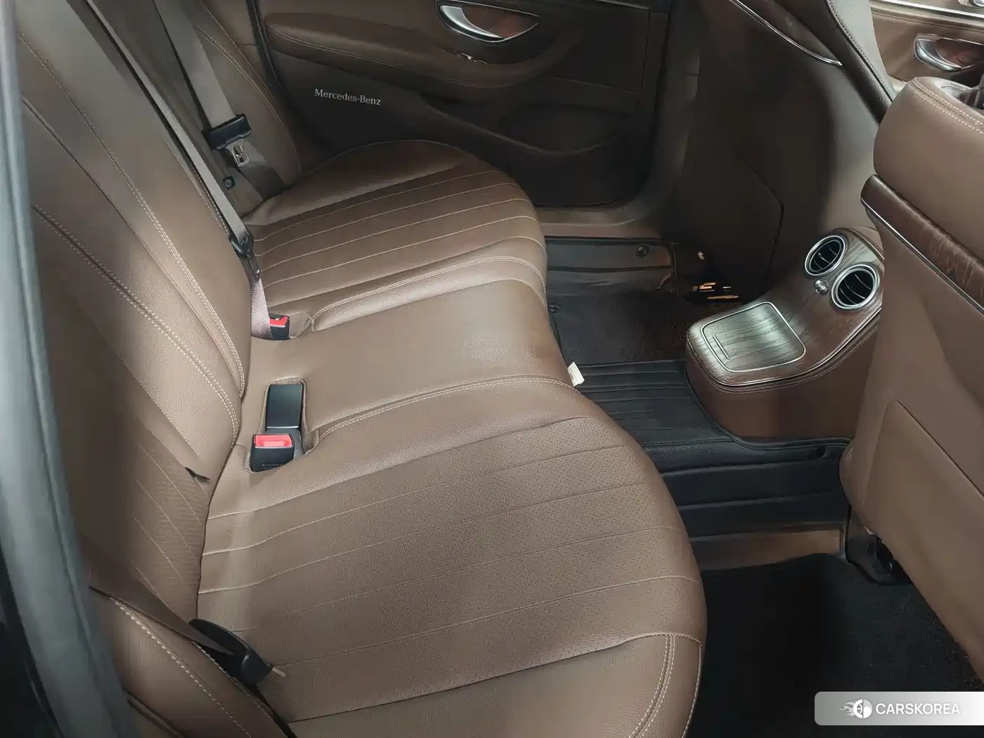 Mercedes-Benz E-Class 2023 Черный из Китая, фото 5