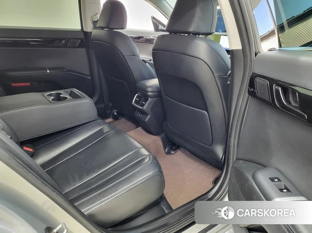 Hyundai Grandeur (GN7) 2024 Серебристо-серый из Кореи, фото 5