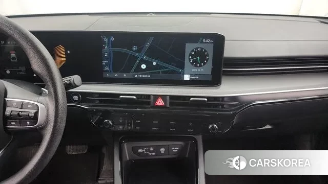 Kia The New K5 3rd generation 2024 Белый из Кореи, фото 5