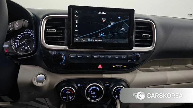 Hyundai Venue 2021 Серебристо-серый из Кореи, фото 5