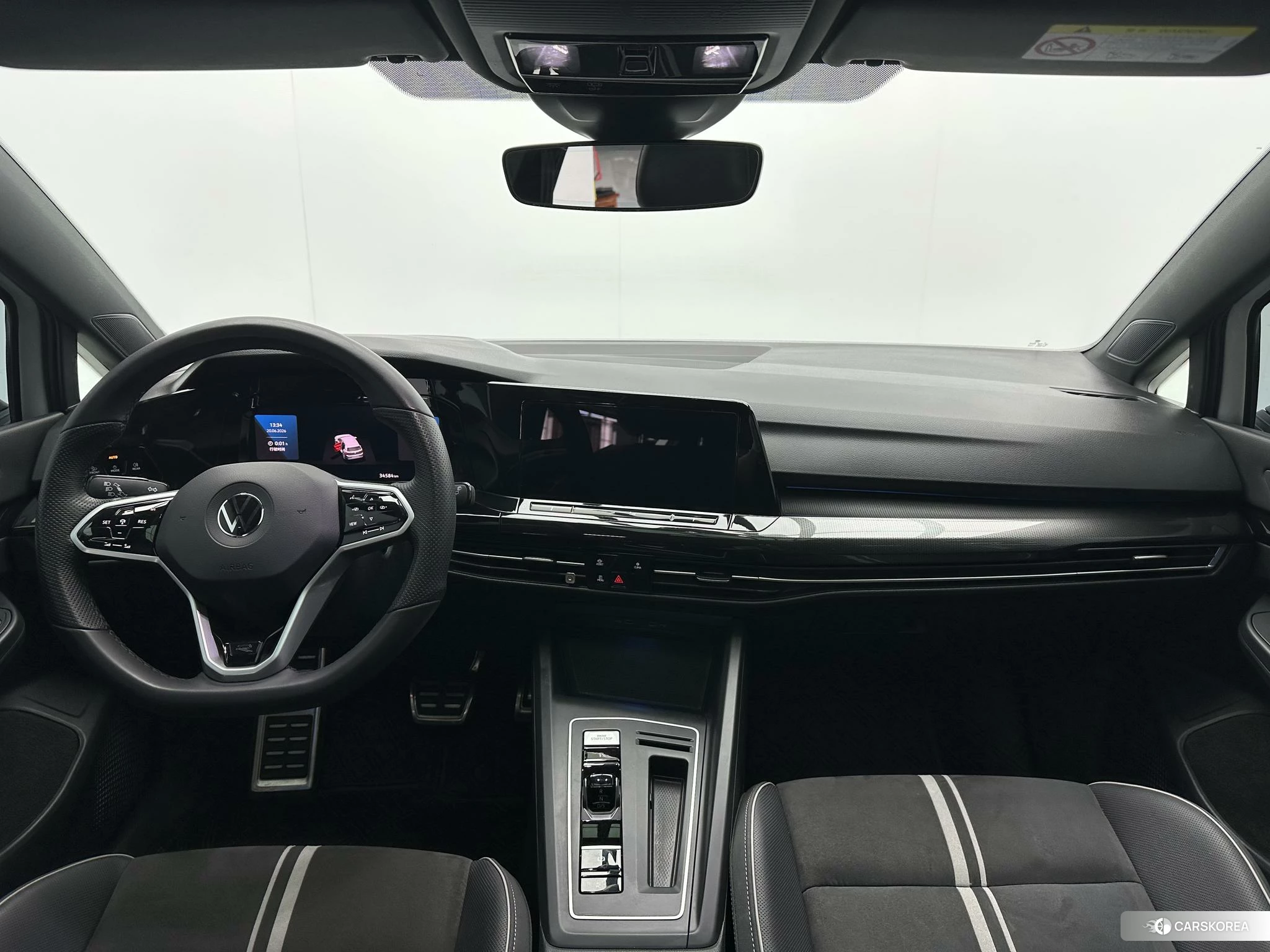 Volkswagen Golf 2022 Белый из Китая, фото 5