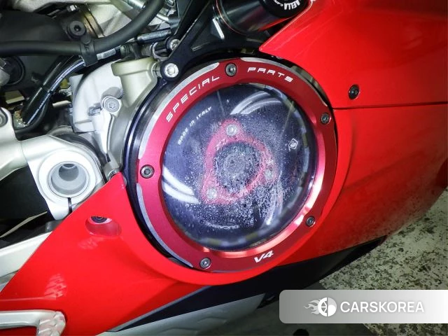 Ducati PANIGALE V4 2020 из Японии, фото 2