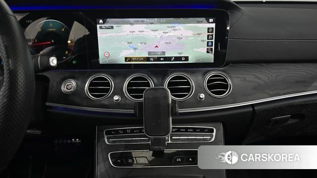 Mercedes-Benz E-Class W213 2020 Белый из Кореи, фото 5