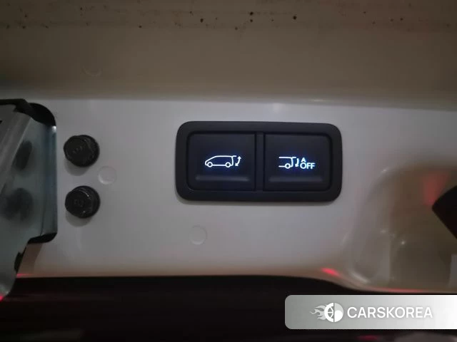 Hyundai Staria 2022 Белый из Кореи, фото 5