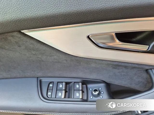 Audi Q7 (4M) 2023 Черный из Кореи, фото 5