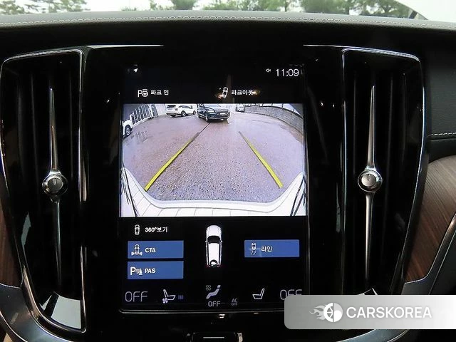 Volvo V60 Cross-Country 2nd Generation 2021 Серебристо-серый из Кореи, фото 5