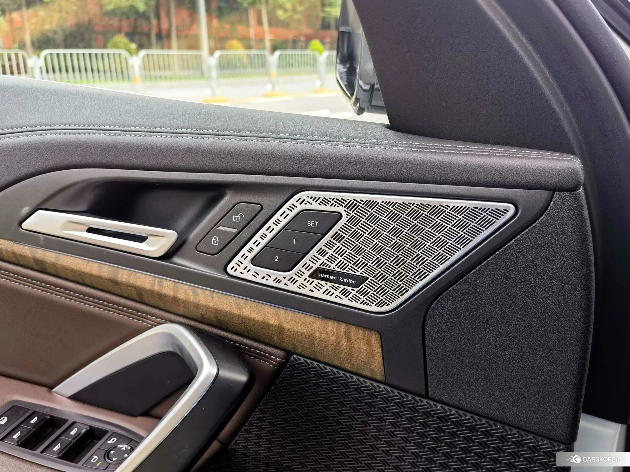 BMW iX1 2023 Белый из Китая, фото 5