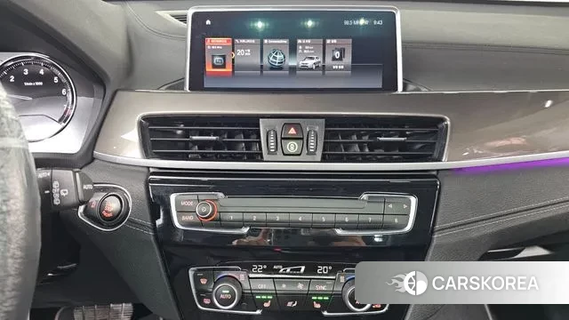 BMW X1 (F48) 2021 Черный из Кореи, фото 5