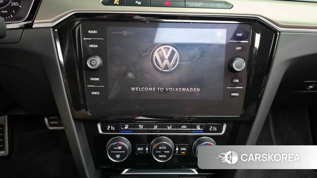 Volkswagen Arteon 2019 Серебристо-серый из Кореи, фото 5