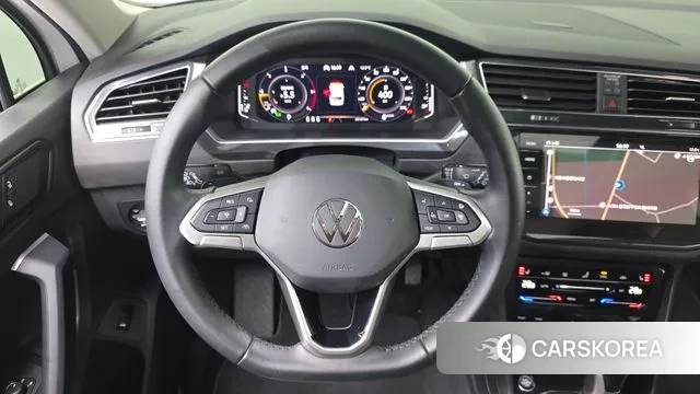 Volkswagen Tiguan second Generation 2022 Белый из Кореи, фото 5