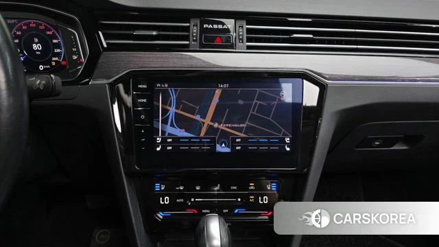 Volkswagen Passat GT (B8) 2021 Белый из Кореи, фото 5