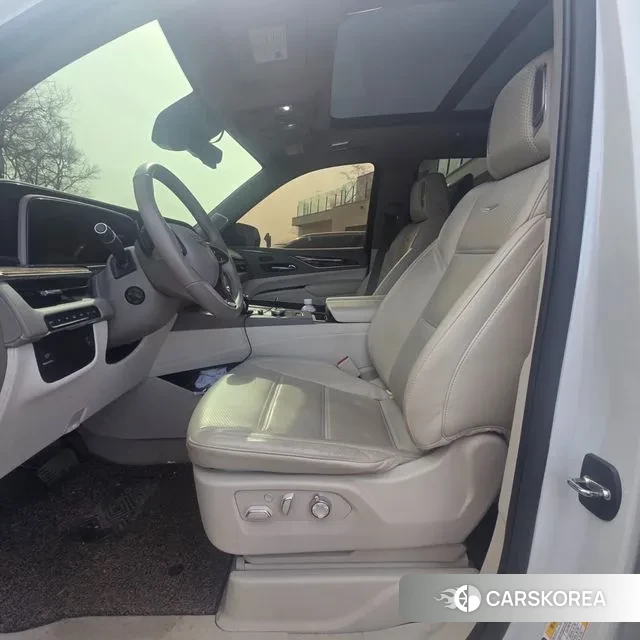 Cadillac Escalade 5th Generation 2023 Белый из Кореи, фото 5