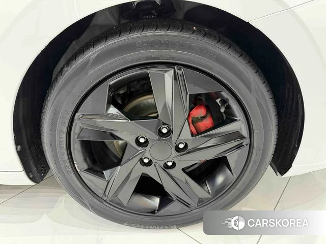 Hyundai Elantra 2023 Белый из Китая, фото 5