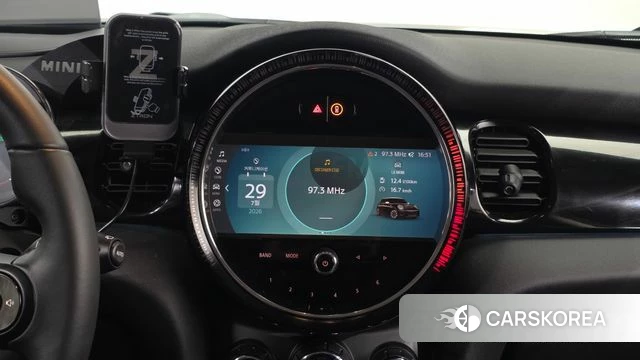 Mini Cooper 2022 Черный из Кореи, фото 5