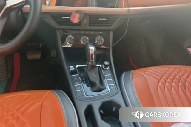 Volkswagen Bora 2024 Белый из Китая, фото 5