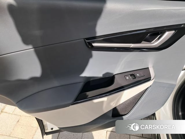 Kia EV6 2022 Белый из Кореи, фото 5