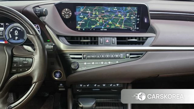 Lexus ES300h 7th generation 2018 Песочный из Кореи, фото 5