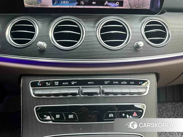 Mercedes-Benz E-class 2021 Темно-серый из Китая, фото 5
