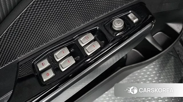 Ssangyong Tivoli Armor 2018 Белый из Кореи, фото 5