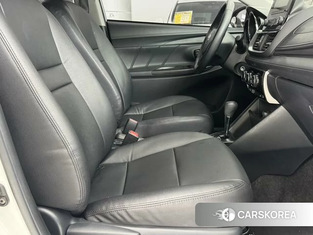 Toyota YARIS L Zhixuan 2021 Белый из Китая, фото 5