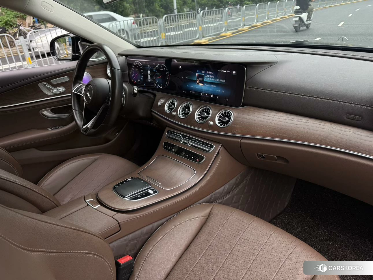 Mercedes-Benz E-class 2022 Черный из Китая, фото 5
