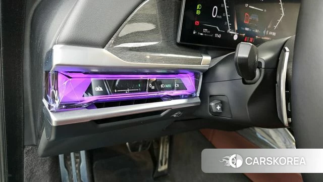 BMW 7 Series (G70) 2024 Черный из Кореи, фото 5