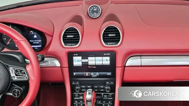 Porsche 718 Boxster 2024 Белый из Кореи, фото 5