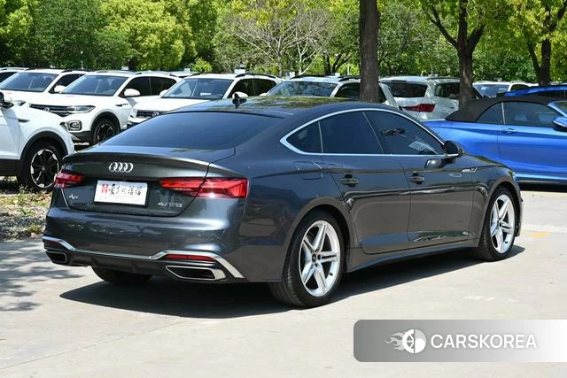 Audi A5 2022 Темно-серый из Китая, фото 5