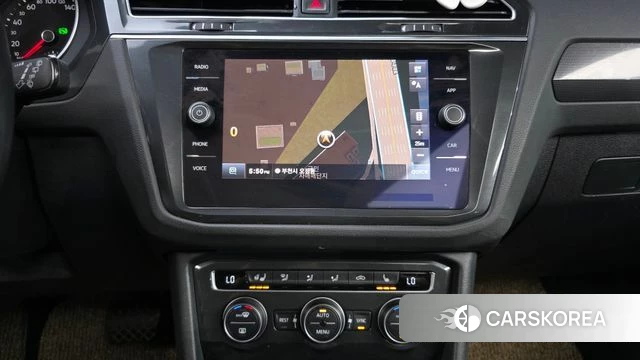 Volkswagen Tiguan second Generation 2018 Серебряный из Кореи, фото 5