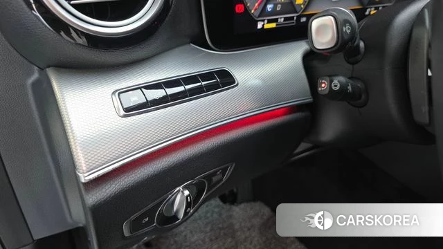Mercedes-Benz E-Class W213 2019 Серебряный из Кореи, фото 5