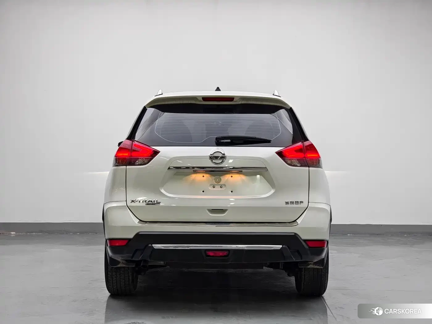 Nissan X-Trail 2022 Белый из Китая, фото 5