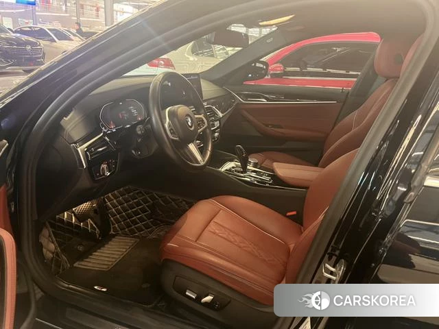 BMW 5 series 2021 Черный из Китая, фото 5