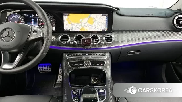 Mercedes-Benz E-Class W213 2018 Белый из Кореи, фото 5