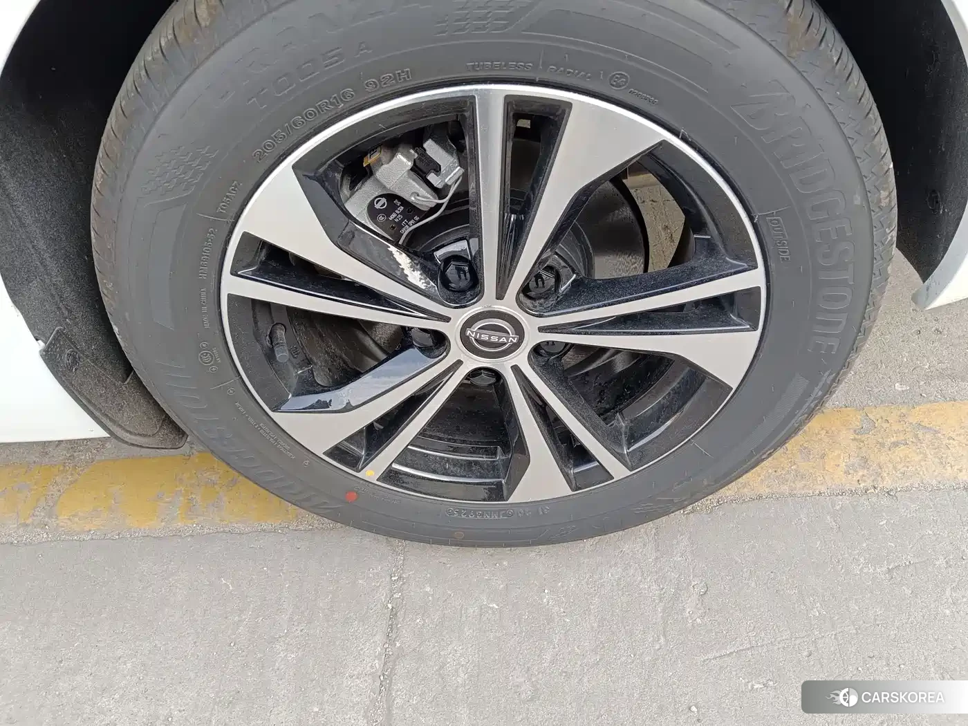 Nissan Sylphy 2025 Белый из Китая, фото 5